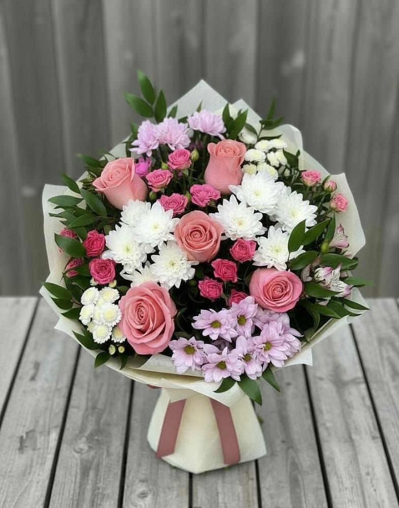 Букет цветов из: Альстромерии, Гвоздики, Розы и Хризантемы в Козельске