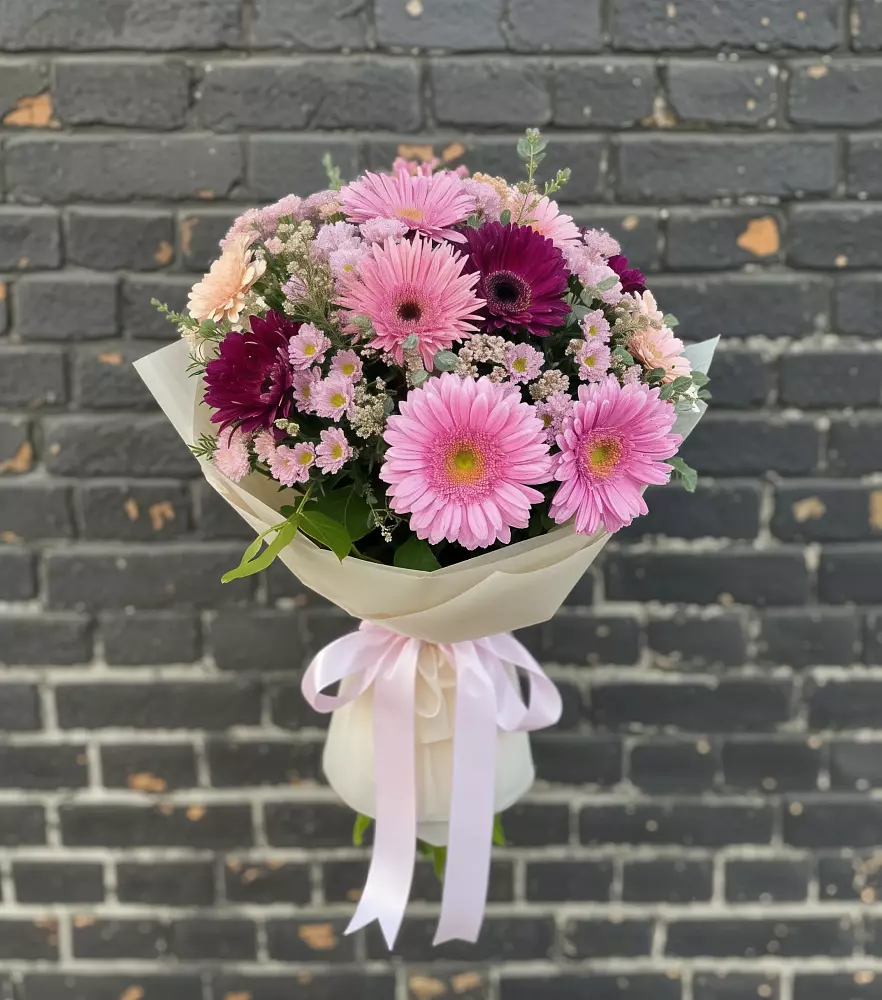 Букет цветов из: Герберы и Хризантемы в Козельске