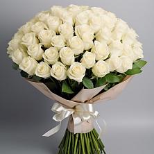 Букет 101 беля роза Белоснежка в Козельске