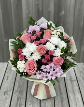Букет цветов из:  Альстромерии, Гвоздики, Розы и Хризантемы в Козельске