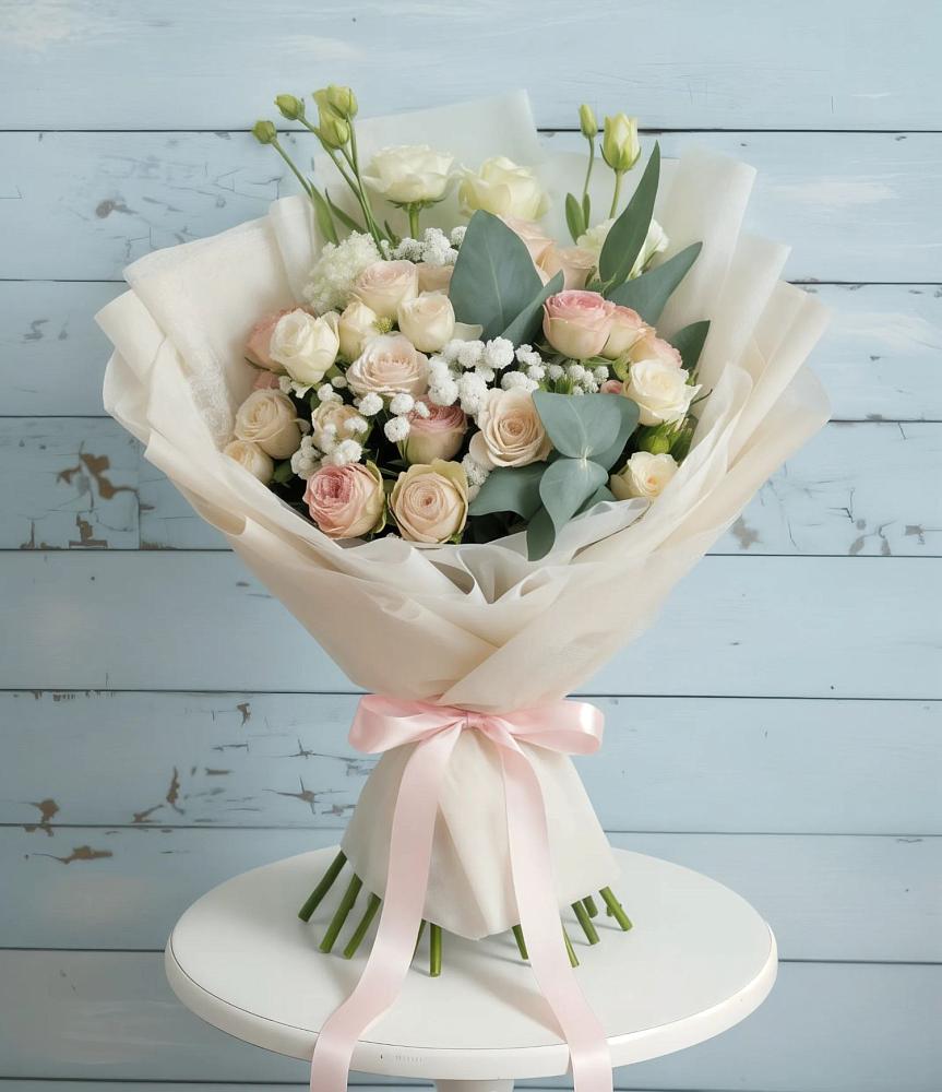 Букет цветов из: Розы и Лизиантусы в Козельске