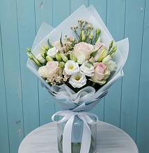Букет цветов из:  Розы и Лизиантусы в Козельске