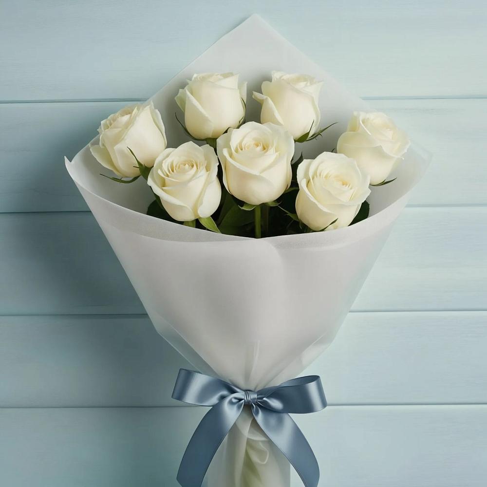 Букет 7 Белых роз Эдлесс Лав в Козельске